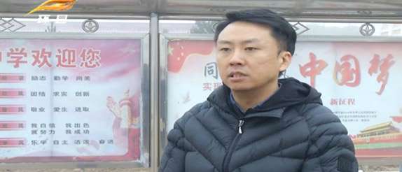 江蘇靈通展覽系統(tǒng)股份有限公司愛心助學(xué)累計(jì)為秦團(tuán)莊初級(jí)中學(xué)出資捐物80余萬元